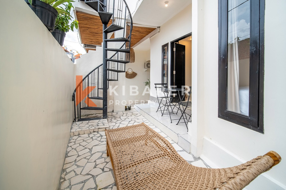Cozy Stylish Three Bedrooms Villa with Rooftop in Canggu — image 2