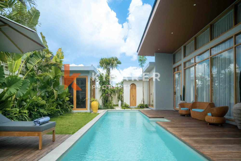 Four Bedroom Enclosed Living Villa Set in The Heart of Umalas