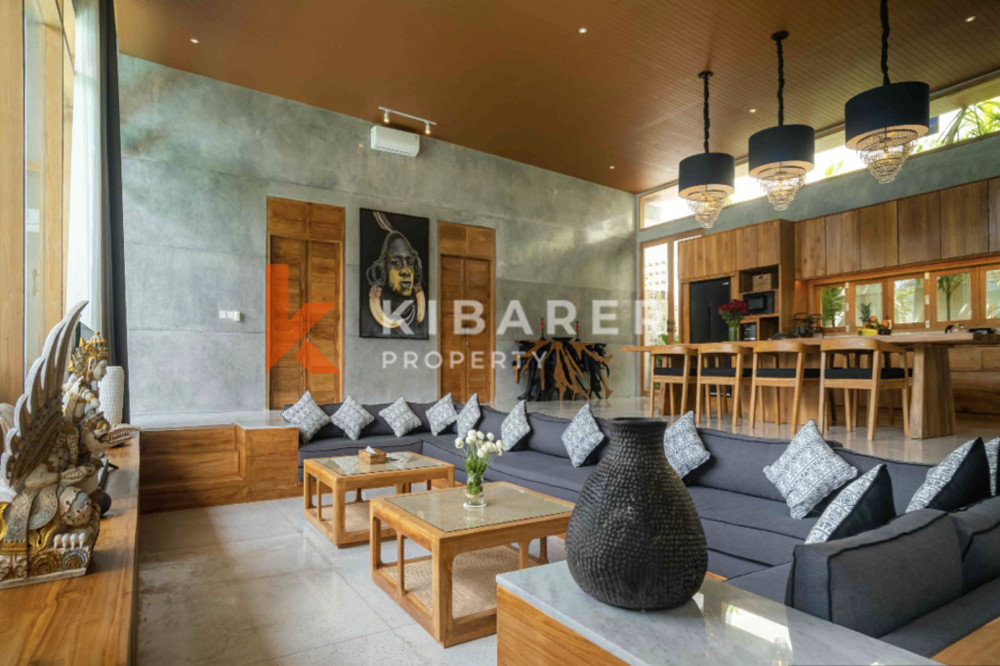 Four Bedroom Enclosed Living Villa Set in The Heart of Umalas — image 7