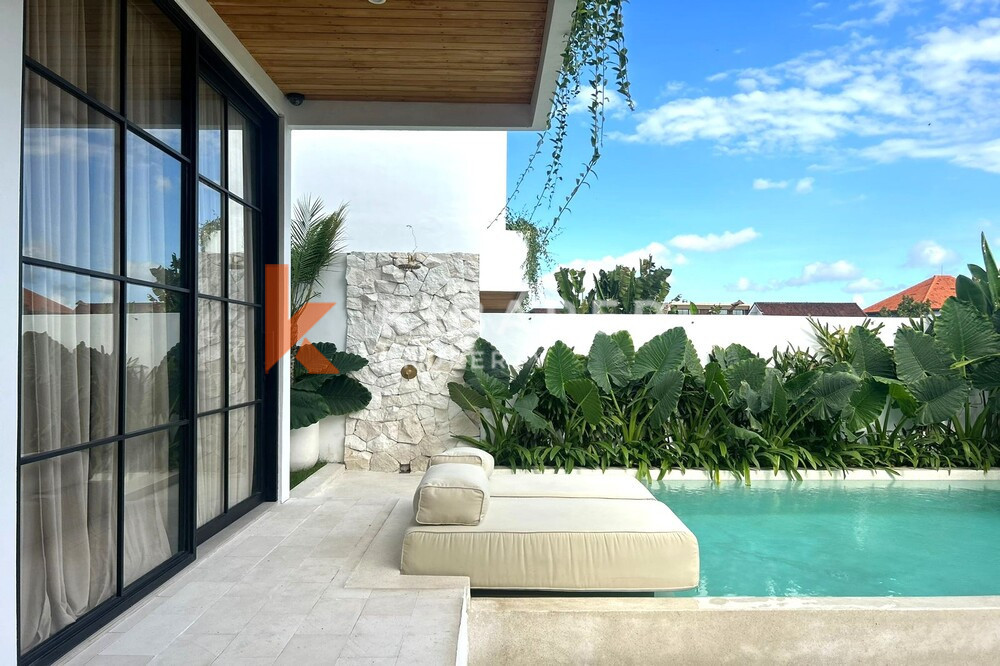 Modern Two Bedroom Townhouse Villa in Pererenan — image 1