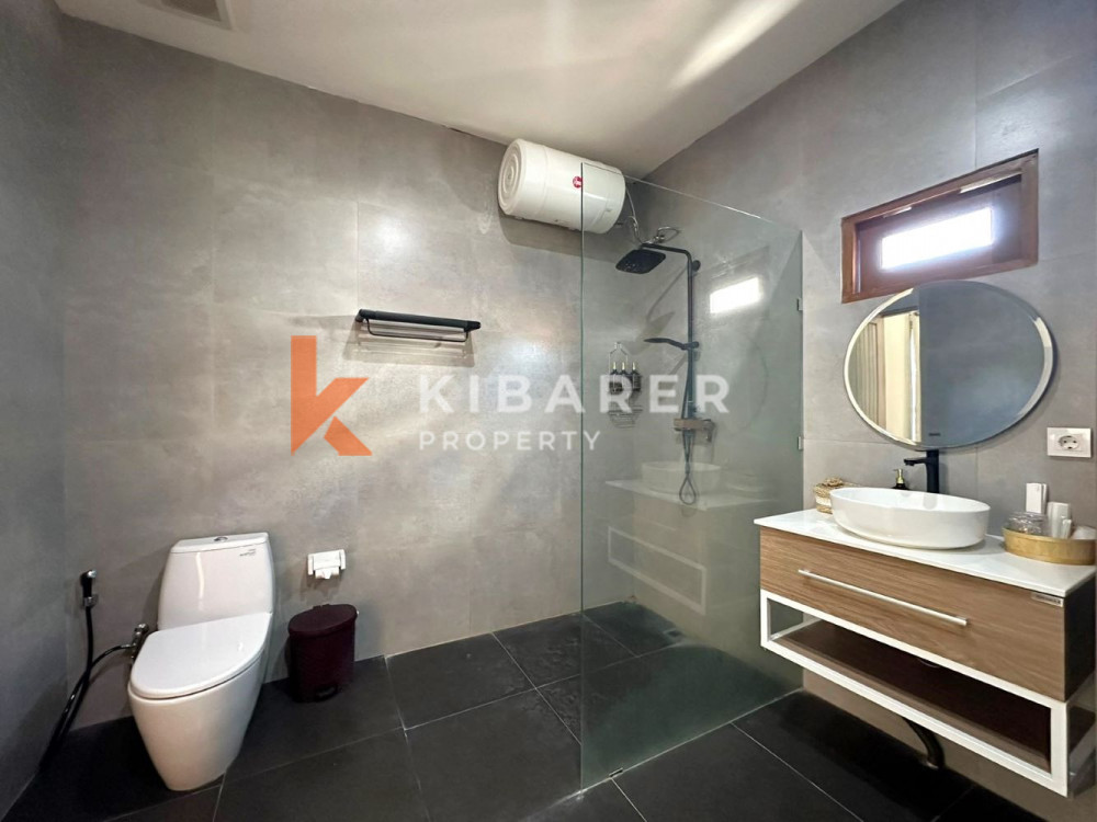 Three-Bedroom Enclosed Villa with Roof in Berawa — image 10