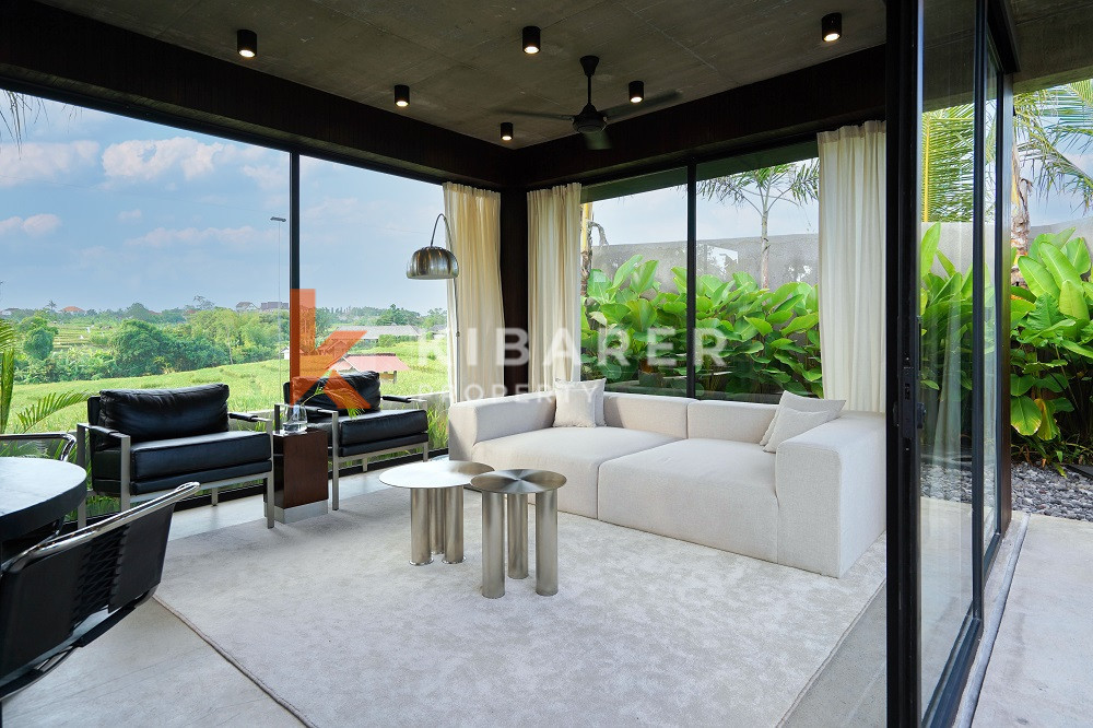Tropical Concrete One-Bedroom Studio Enclosed Living Room Villa in Premium Area the Edge of Canggu — image 4