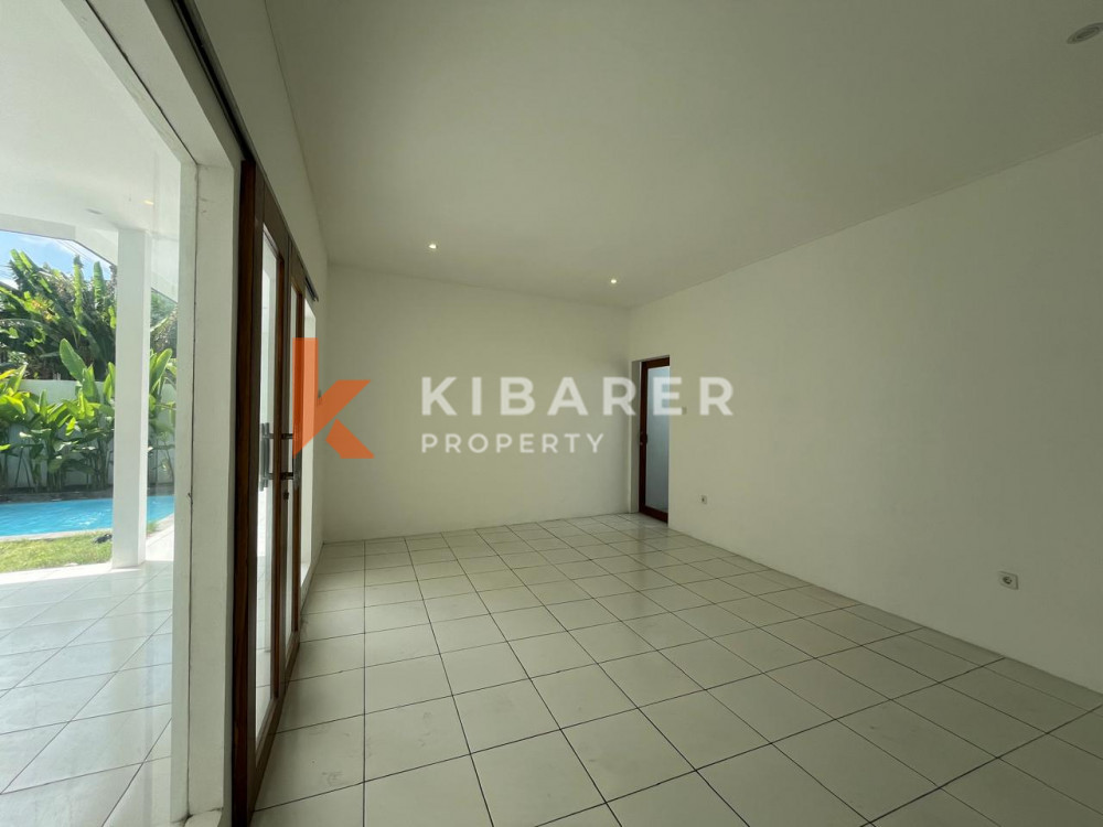 Brand new villa two bedrooms open living room in pererenan area — image 12