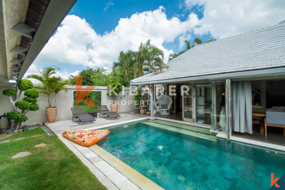 Four Bedroom Enclosed Living Villa in Kerobokan — image 2