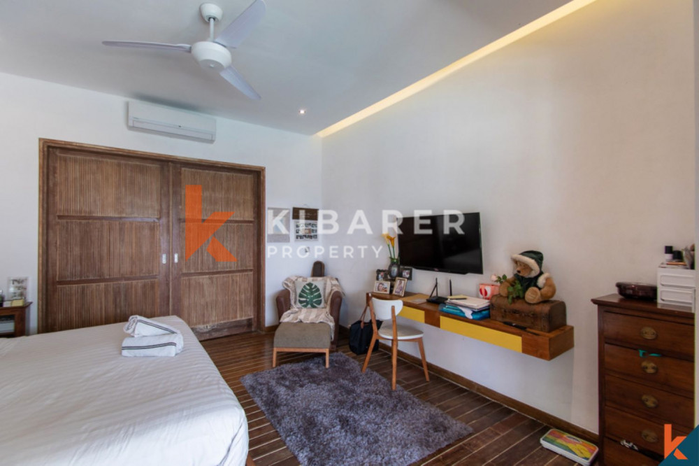 Four Bedroom Enclosed Living Villa in Kerobokan — image 10