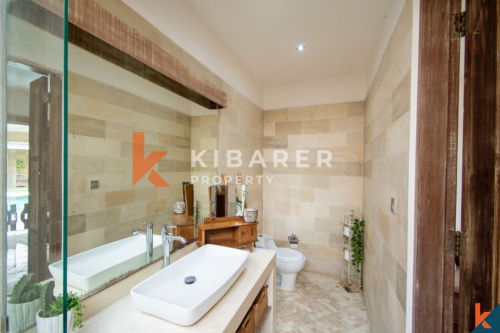 Four Bedroom Enclosed Living Villa in Kerobokan — image 15
