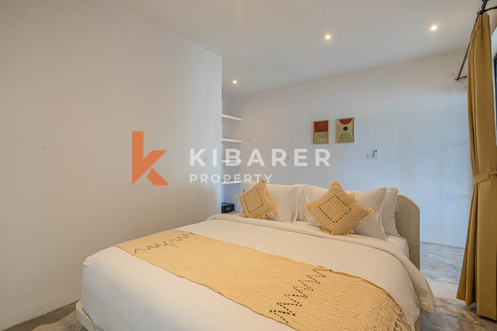 Captivating Three Bedroom Enclosed Living Tropical Villa in Canggu — image 19