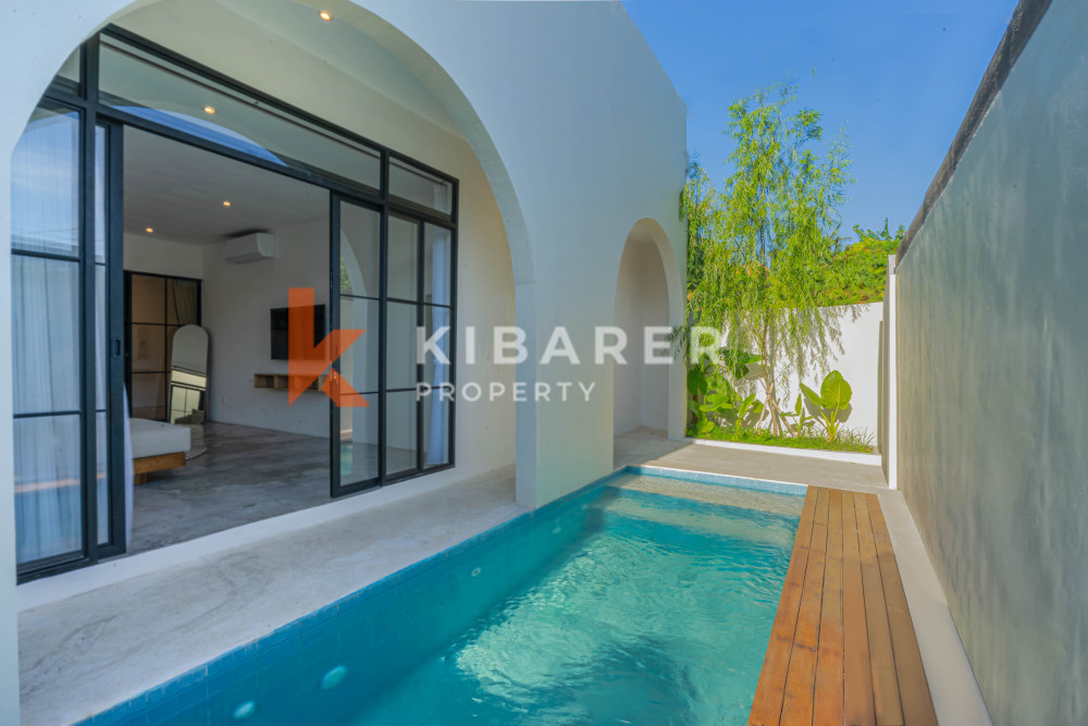 Captivating Three Bedroom Enclosed Living Tropical Villa in Canggu — image 1