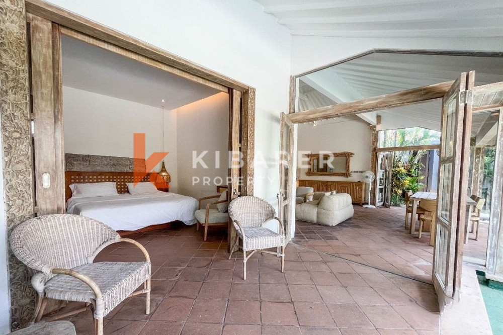 Three-Bedroom Closed Living Room Villa for Relaxation Located in Kerobokan Area — image 7