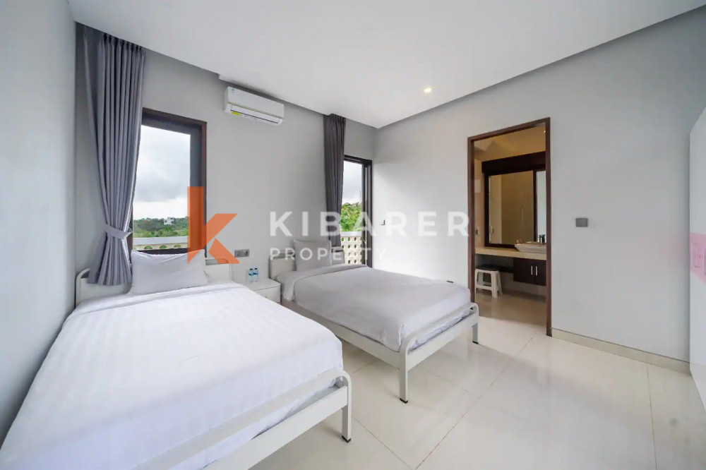 Villa with Sea View for Rent in Ungasan — image 15