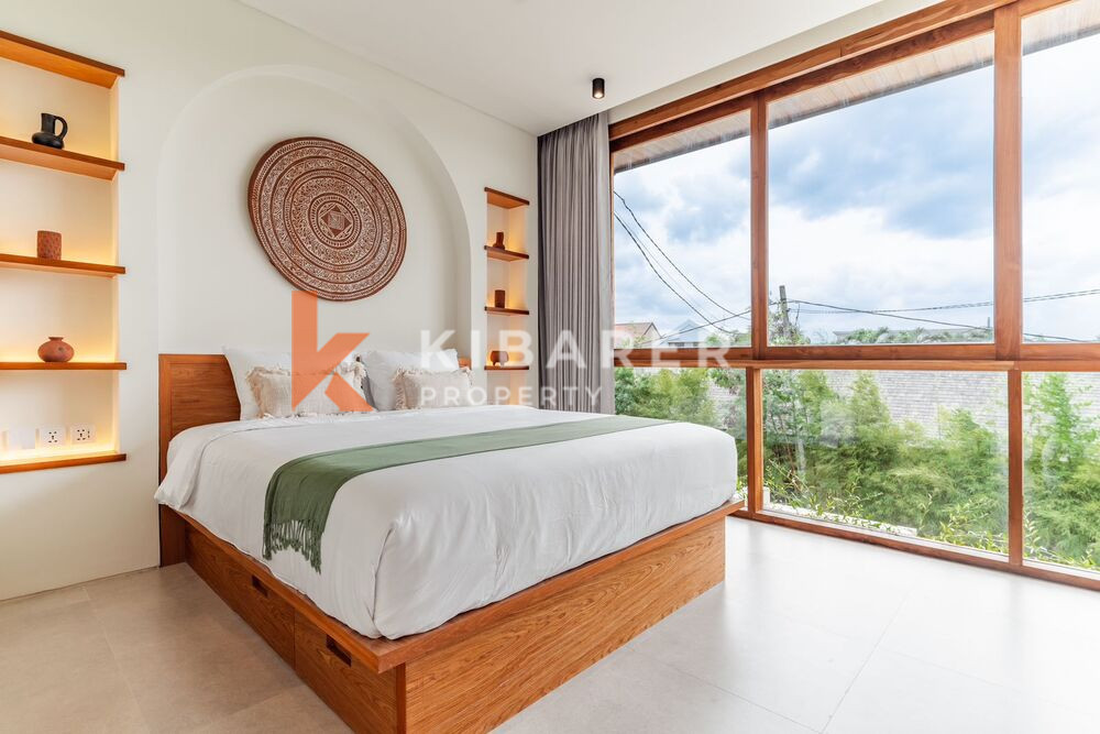 Minimalist Villa with Enclosed Living Room and Two Elegant Bedrooms in Canggu — image 18