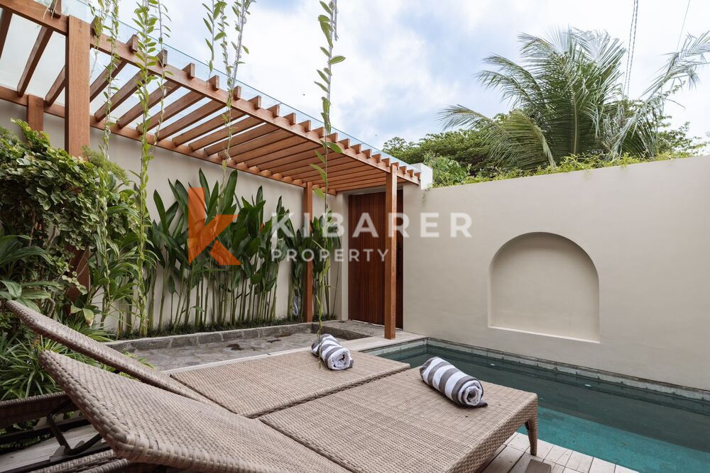 Minimalist Villa with Enclosed Living Room and Two Elegant Bedrooms in Canggu — image 6