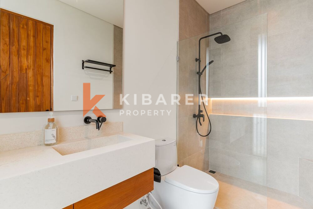 Charming Three Bedroom Enclosed Living Scandi Chic Villa in Canggu — image 17