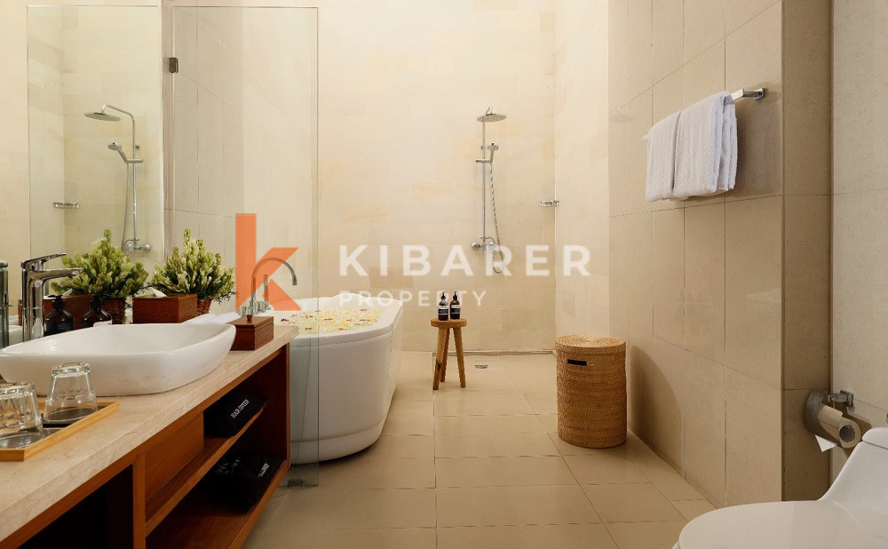 Luxury Rustic Charm Six-Bedroom Enclosed Living Room Villa Situated in Canggu — image 7