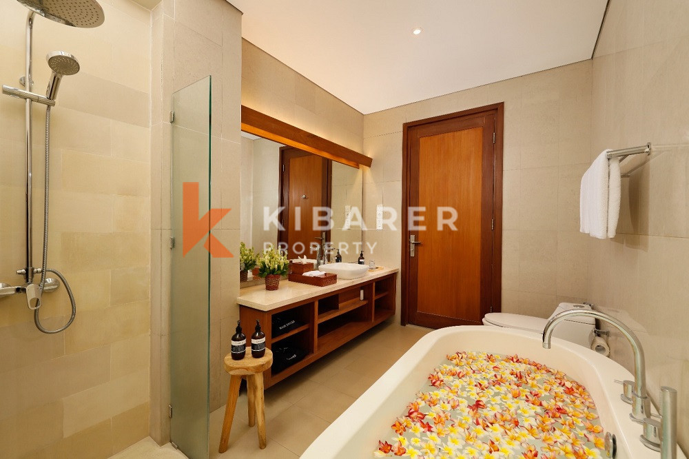 Luxury Rustic Charm Six-Bedroom Enclosed Living Room Villa Situated in Canggu — image 8