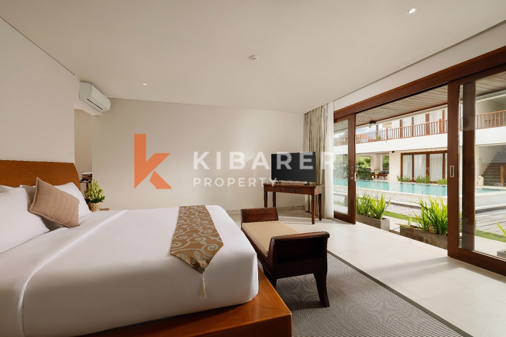 Luxury Rustic Charm Six-Bedroom Enclosed Living Room Villa Situated in Canggu — image 6