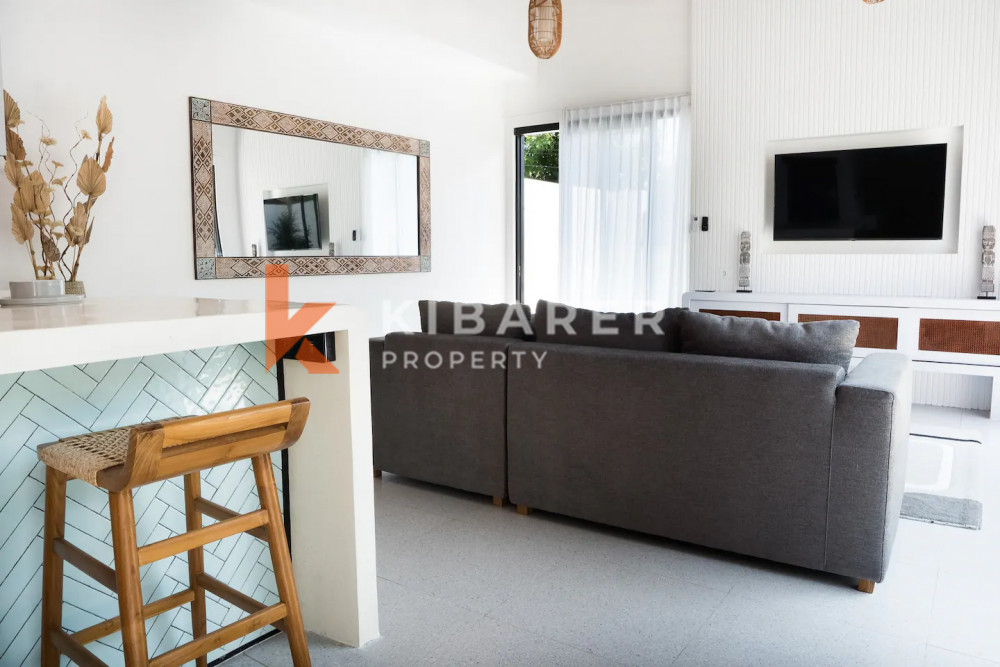 Three-Bedroom Villa with Enclosed Living Area in Balangan — image 5