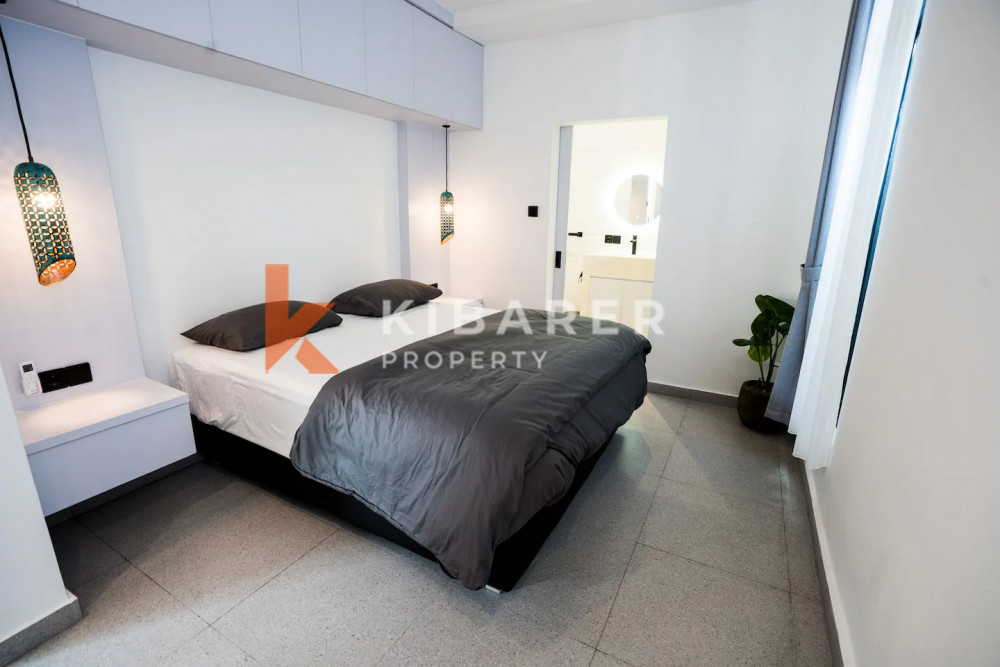 Three-Bedroom Villa with Enclosed Living Area in Balangan — image 13