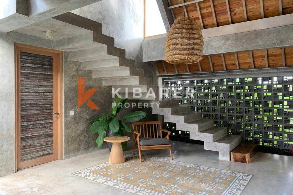 Charming Three-Bedroom Industrial Open Living Room Villa in Canggu — image 16