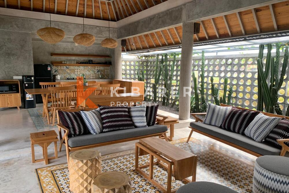 Charming Three-Bedroom Industrial Open Living Room Villa in Canggu — image 19
