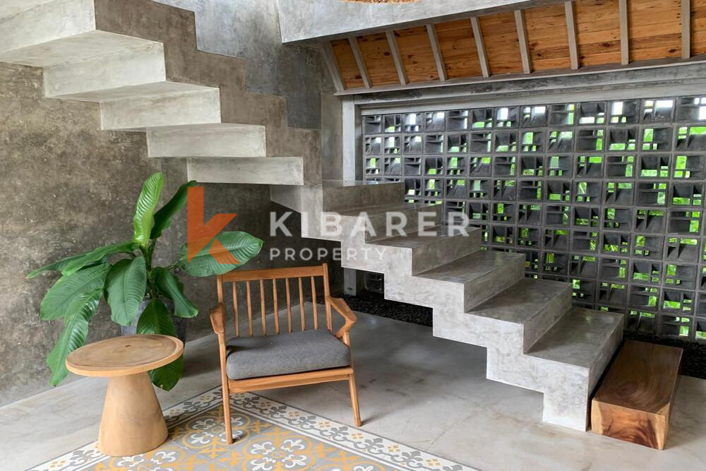 Charming Three-Bedroom Industrial Open Living Room Villa in Canggu — image 14