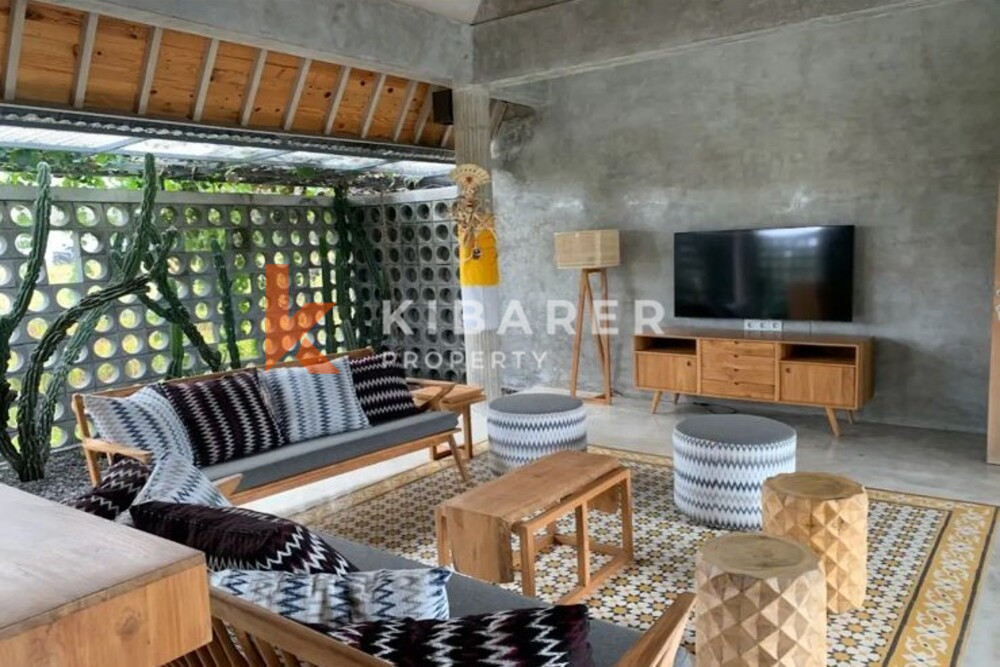 Charming Three-Bedroom Industrial Open Living Room Villa in Canggu — image 12