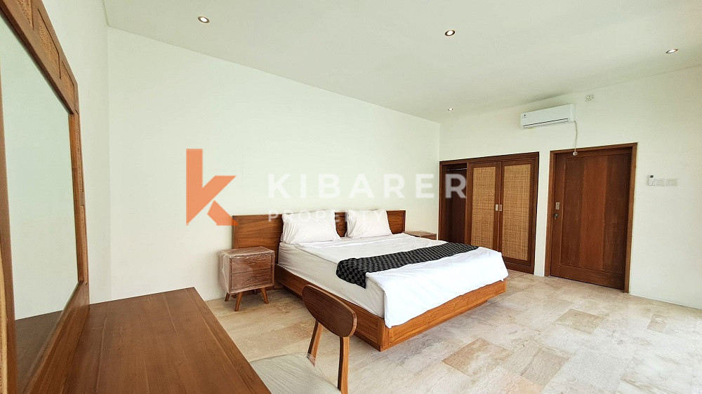 Two-Bedroom Villa Quite and Surrounding with Ricefields Located in Cemagi Area — image 5