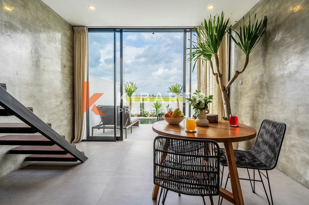 Modern Fully Furnished One-Bedroom Loft Enclosed Living in Pererenan Area