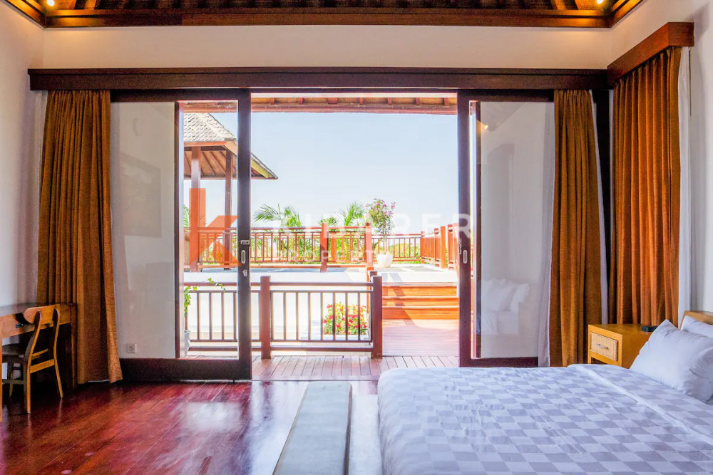 Ocean and Golf View Four-bedroom Villa in Pecatu — image 9