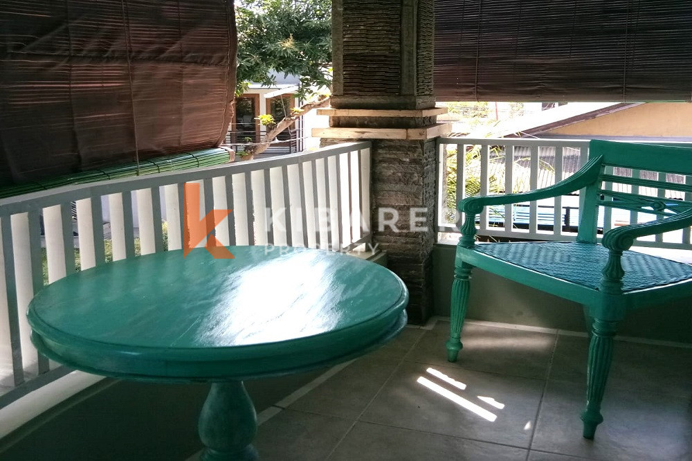 Homey Unfurnished Two-Bedroom Enclosed Living Villa in the Edge of Canggu — image 6