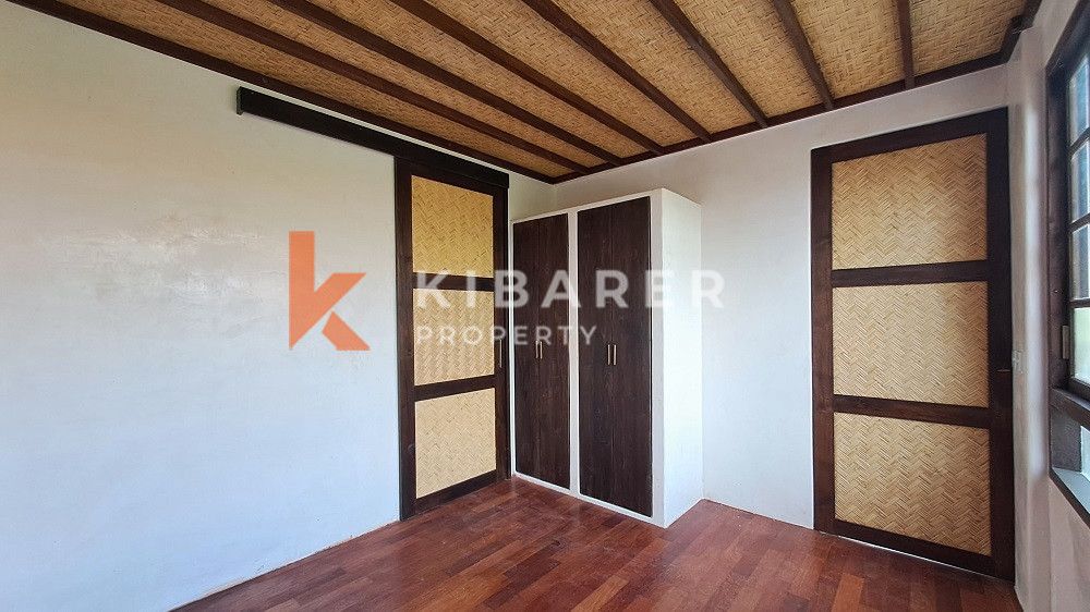 Charming Fully Equipped One-Bedroom Apartment Enclosed Living Room Located in Pererenan Area — image 6
