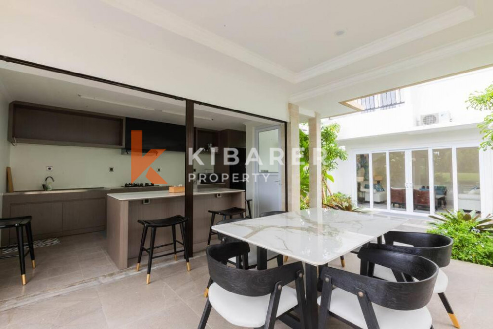 Five-bedroom Villa in New Kuta Golf — image 7