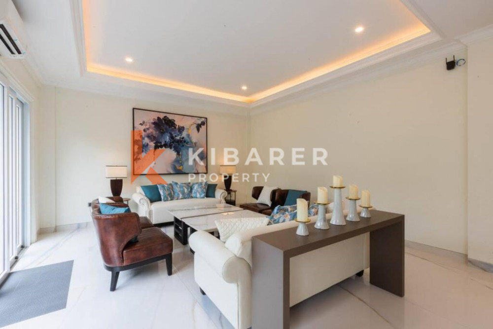 Five-bedroom Villa in New Kuta Golf — image 6