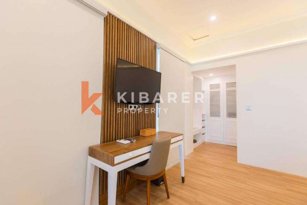 Five-bedroom Villa in New Kuta Golf — image 16
