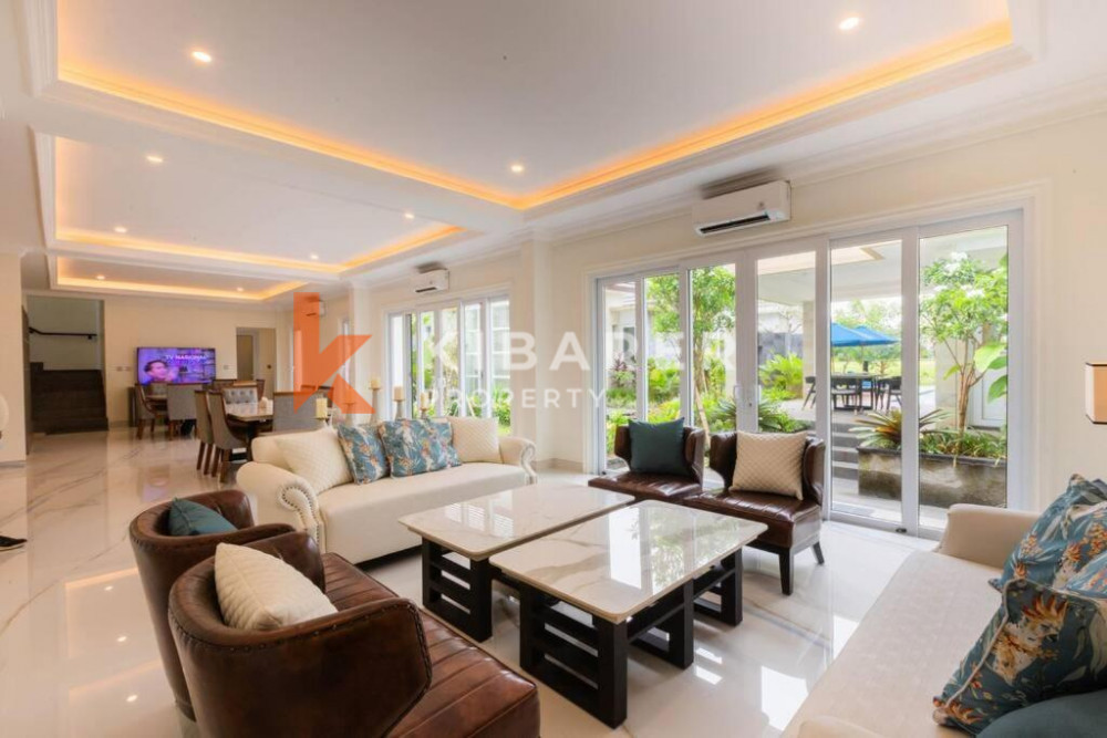 Five-bedroom Villa in New Kuta Golf — image 8