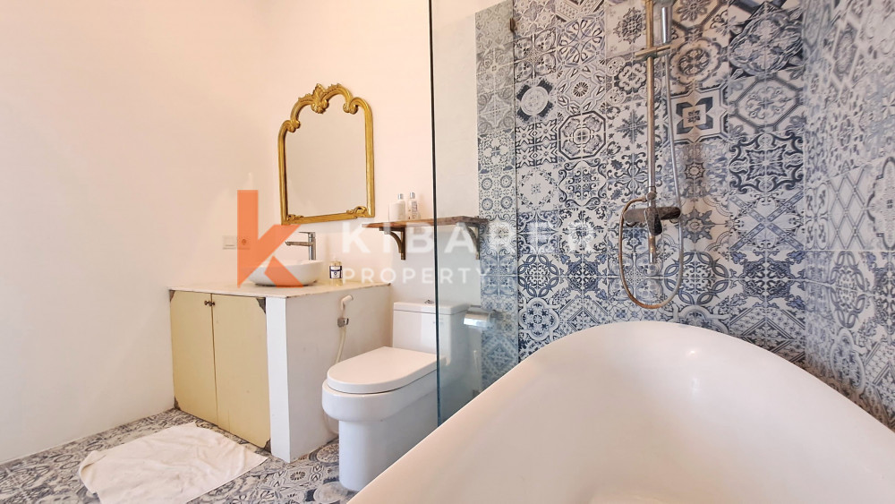 Newly Renovated Three Bedroom Enclosed Living Room Villa in Berawa — image 13