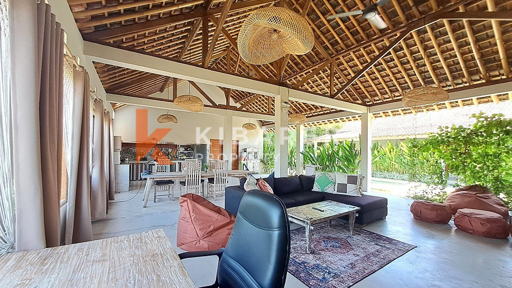 Spacious Fully Furnished Three Bedroom Villa with Open Living Room Located in the Edge of Canggu — image 6
