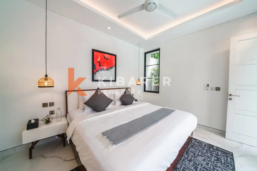 Luxurious Three-Bedroom Villa in Kerobokan — image 13