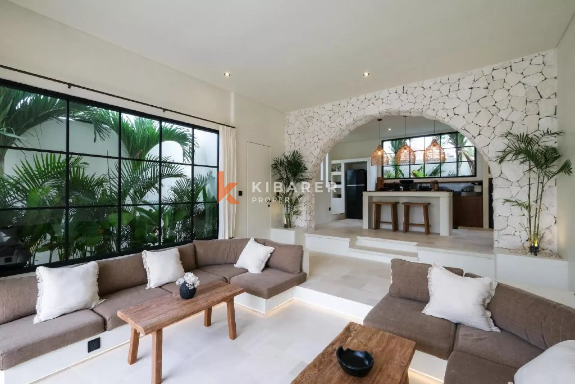 Mediterranean Villa with Two Bedrooms in Pererenan — image 8