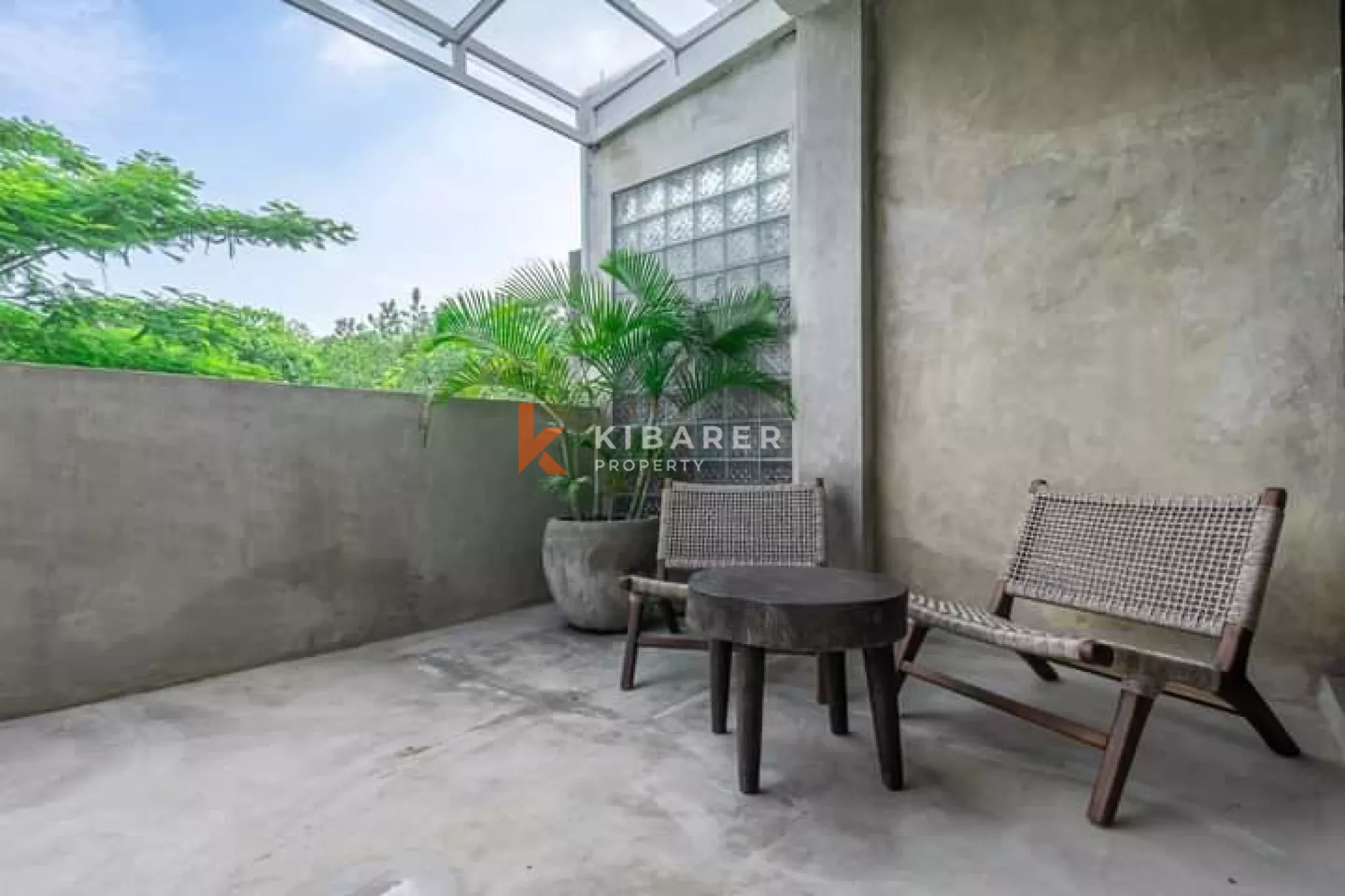 two-Bedroom Industrial-Style Villa with Enclosed Living in Berawa — image 15
