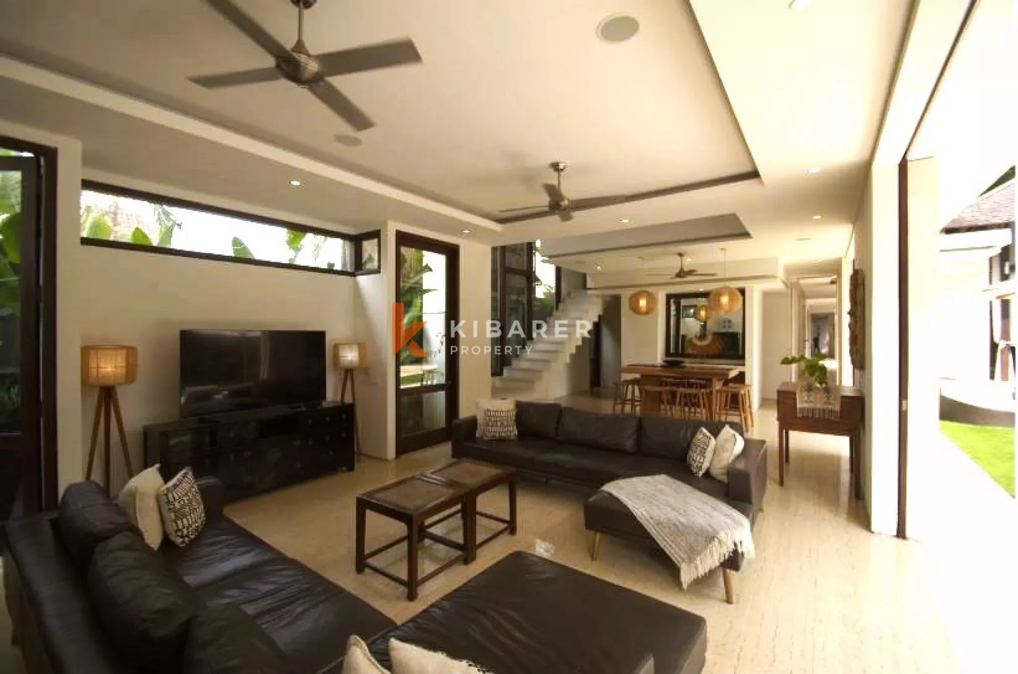 Luxurious Five-Bedroom Villa with Office and Private Guest Villa in Petitenget Area — image 4