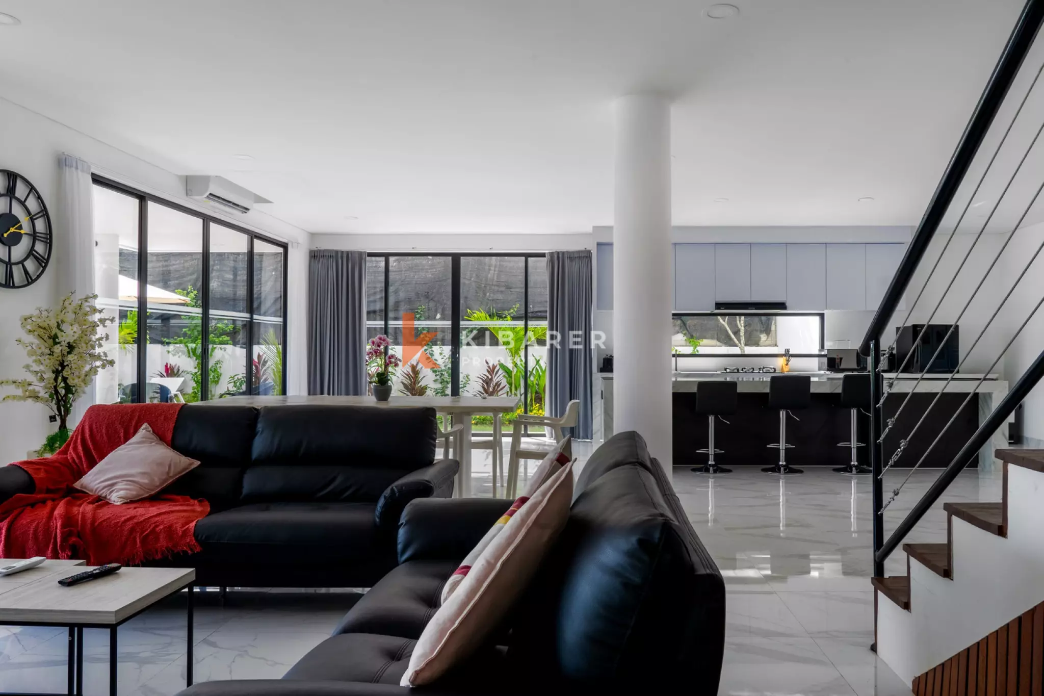 Three Bedroom Enclosed Living Villa in Umalas — image 6