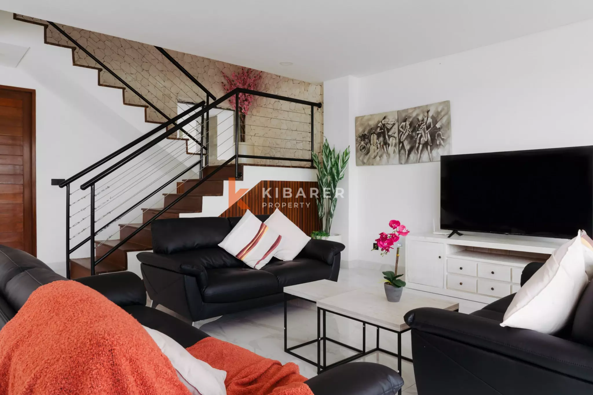 Three Bedroom Enclosed Living Villa in Umalas — image 10