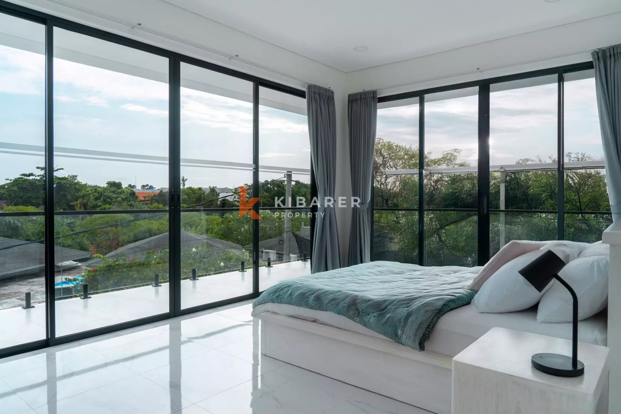 Three Bedroom Enclosed Living Villa in Umalas — image 13