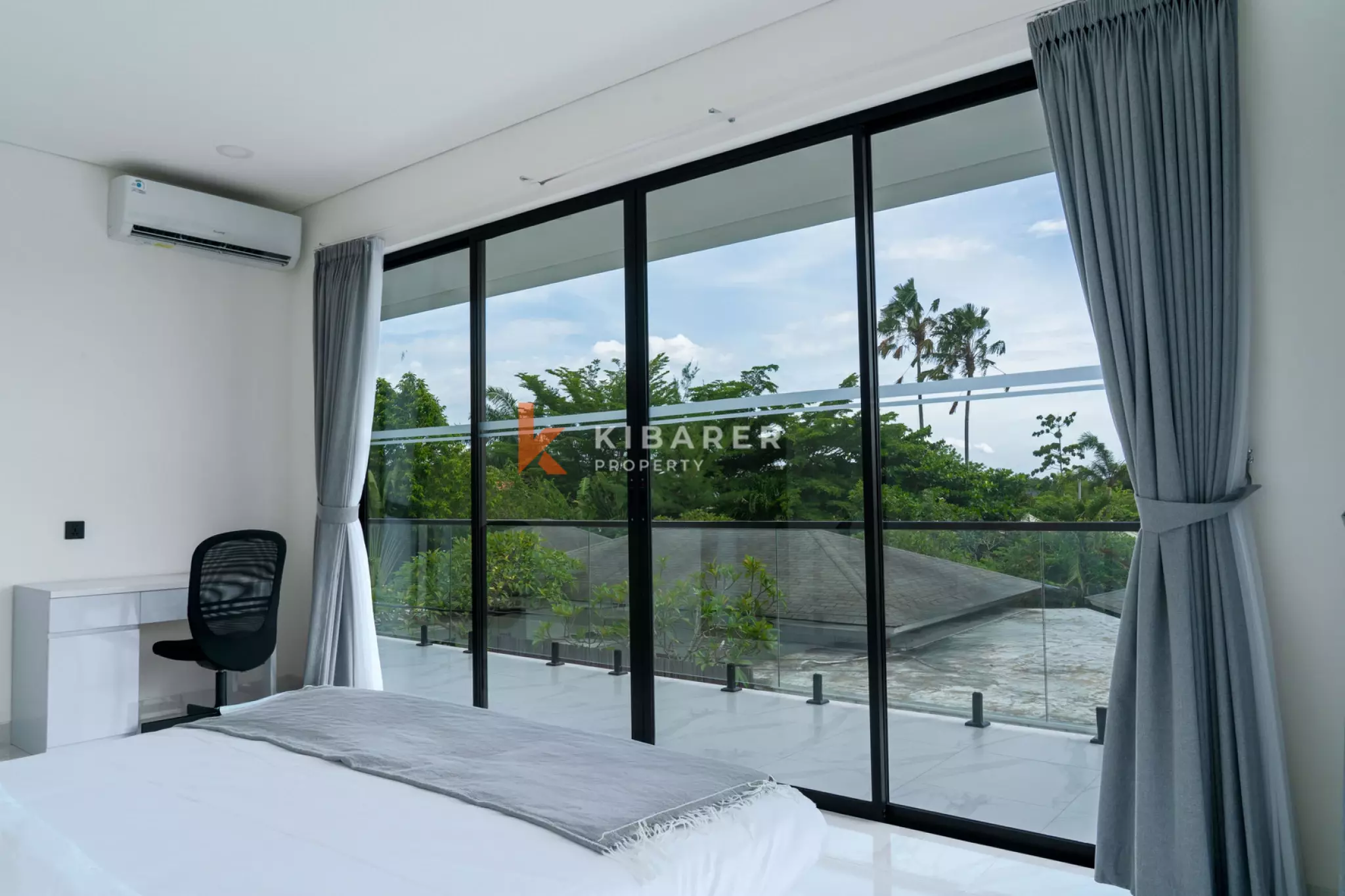 Three Bedroom Enclosed Living Villa in Umalas — image 14