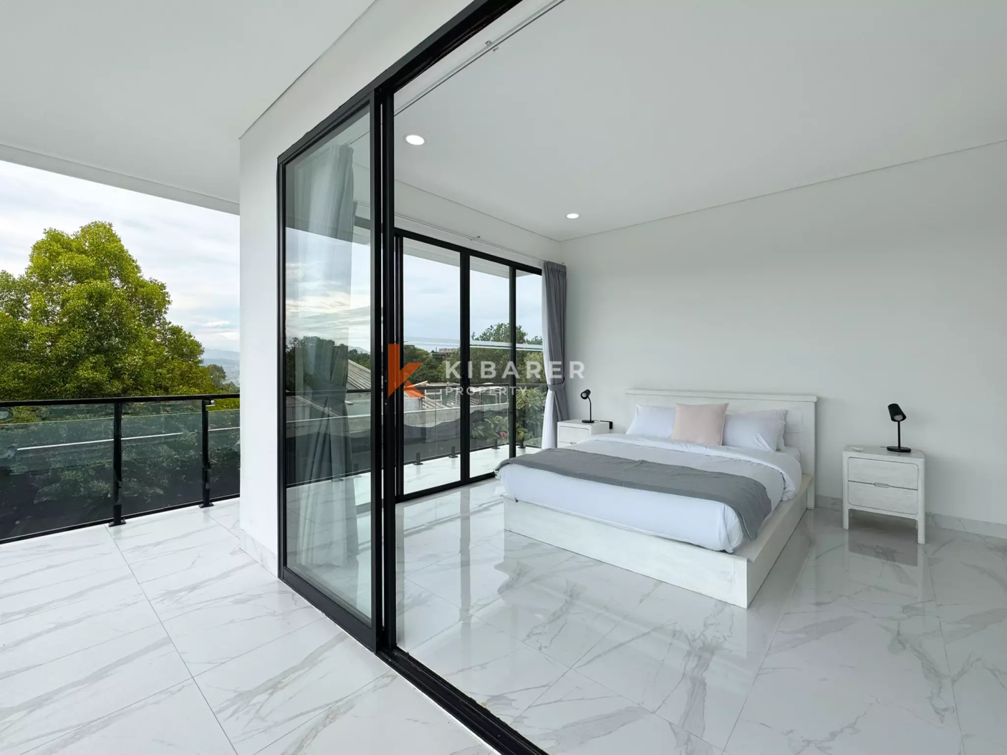 Three Bedroom Enclosed Living Villa in Umalas — image 17