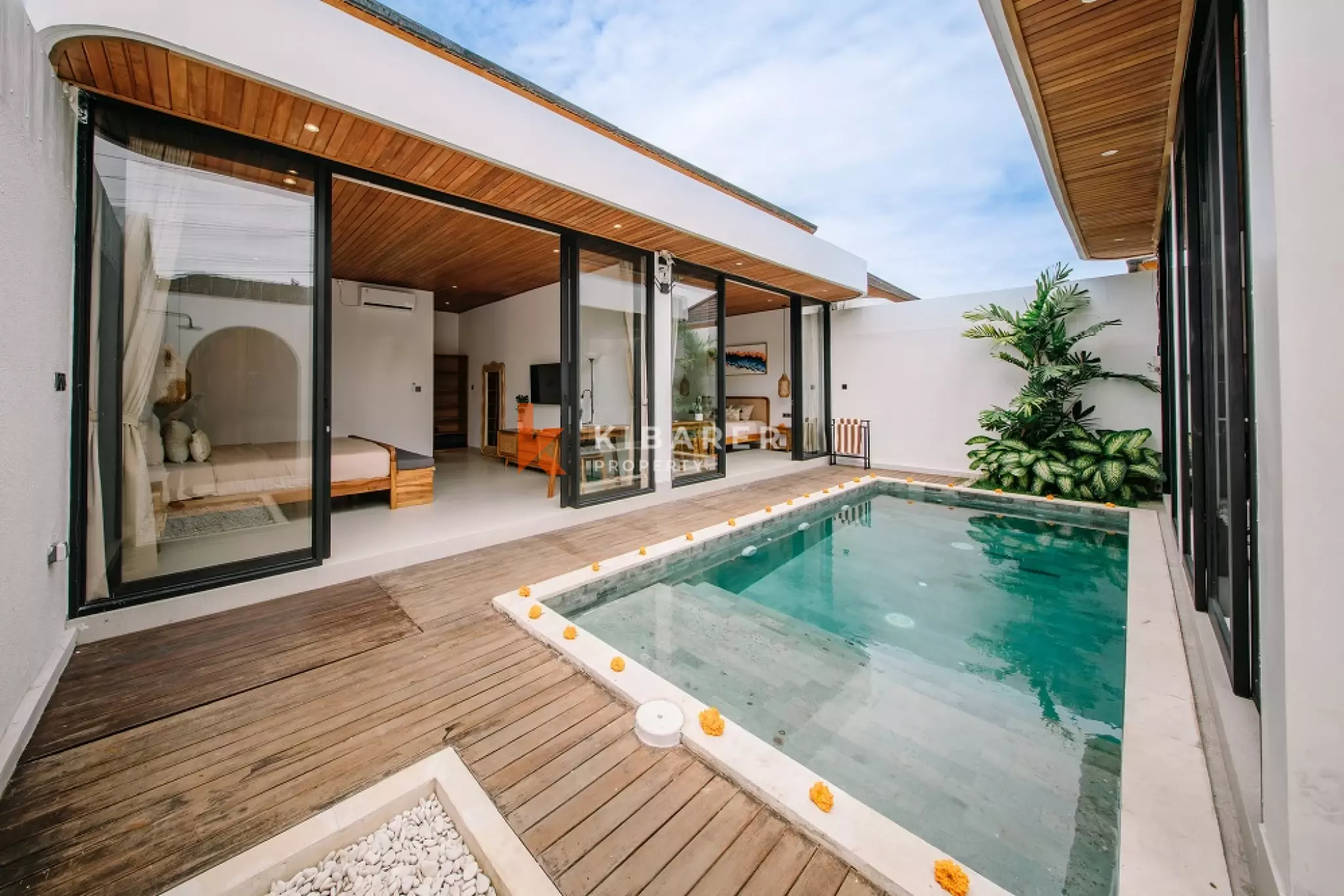 Tranquil Modern Two-Bedrooms Villa in Canggu Area — image 1
