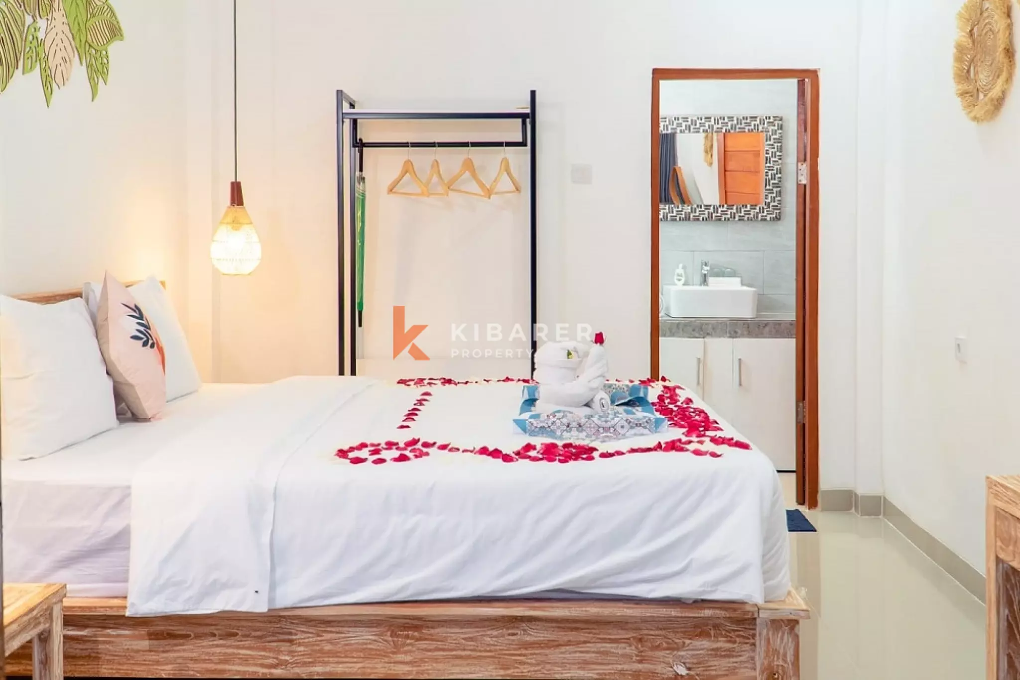 Tranquil Two Storey Three-Bedrooms Fully Furnished Villa in the Heart of Canggu — image 11