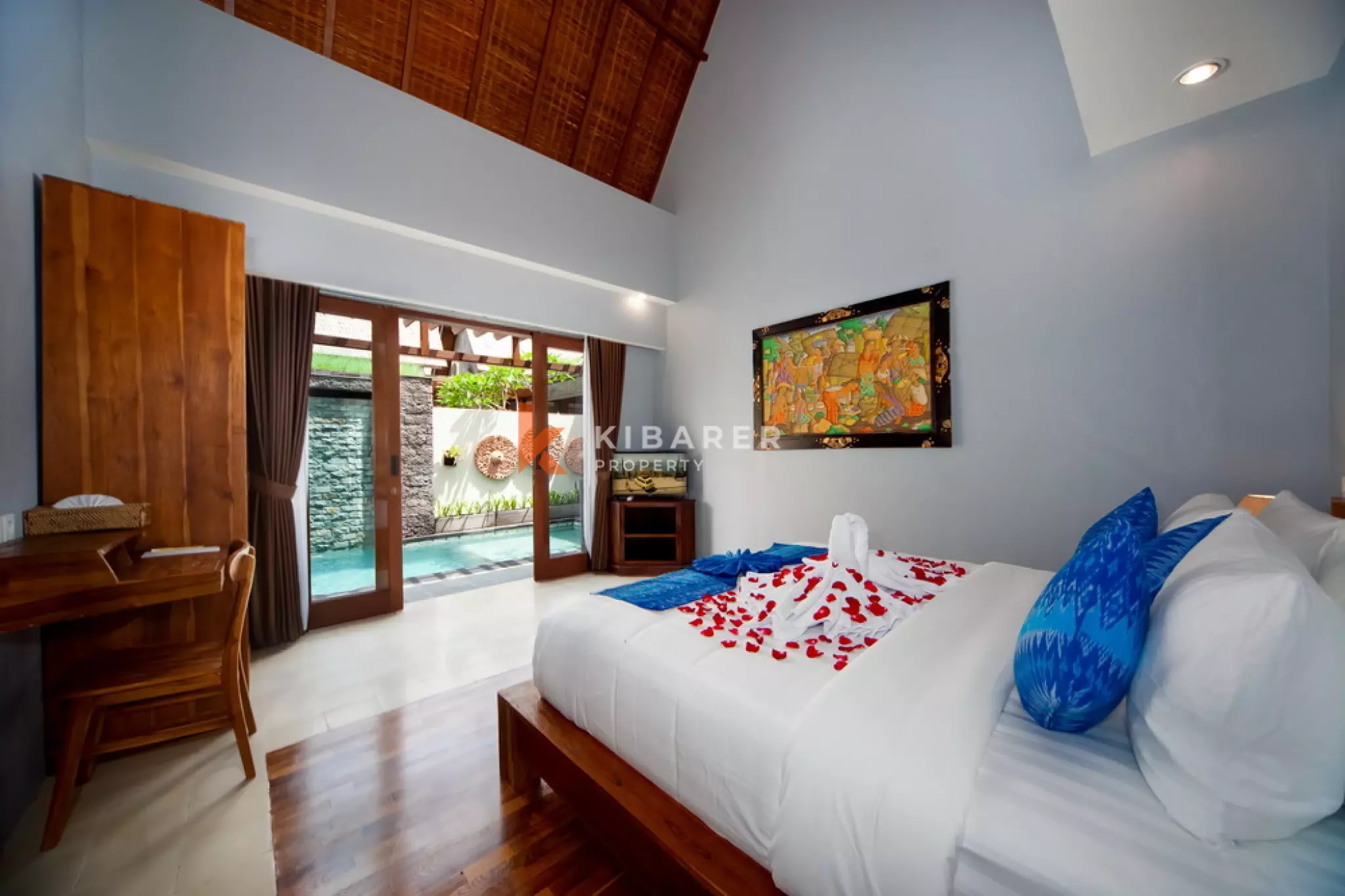 Fully Furnished Three-Bedroom Villa and Tranquil Oasis in Kerobokan Area — image 9