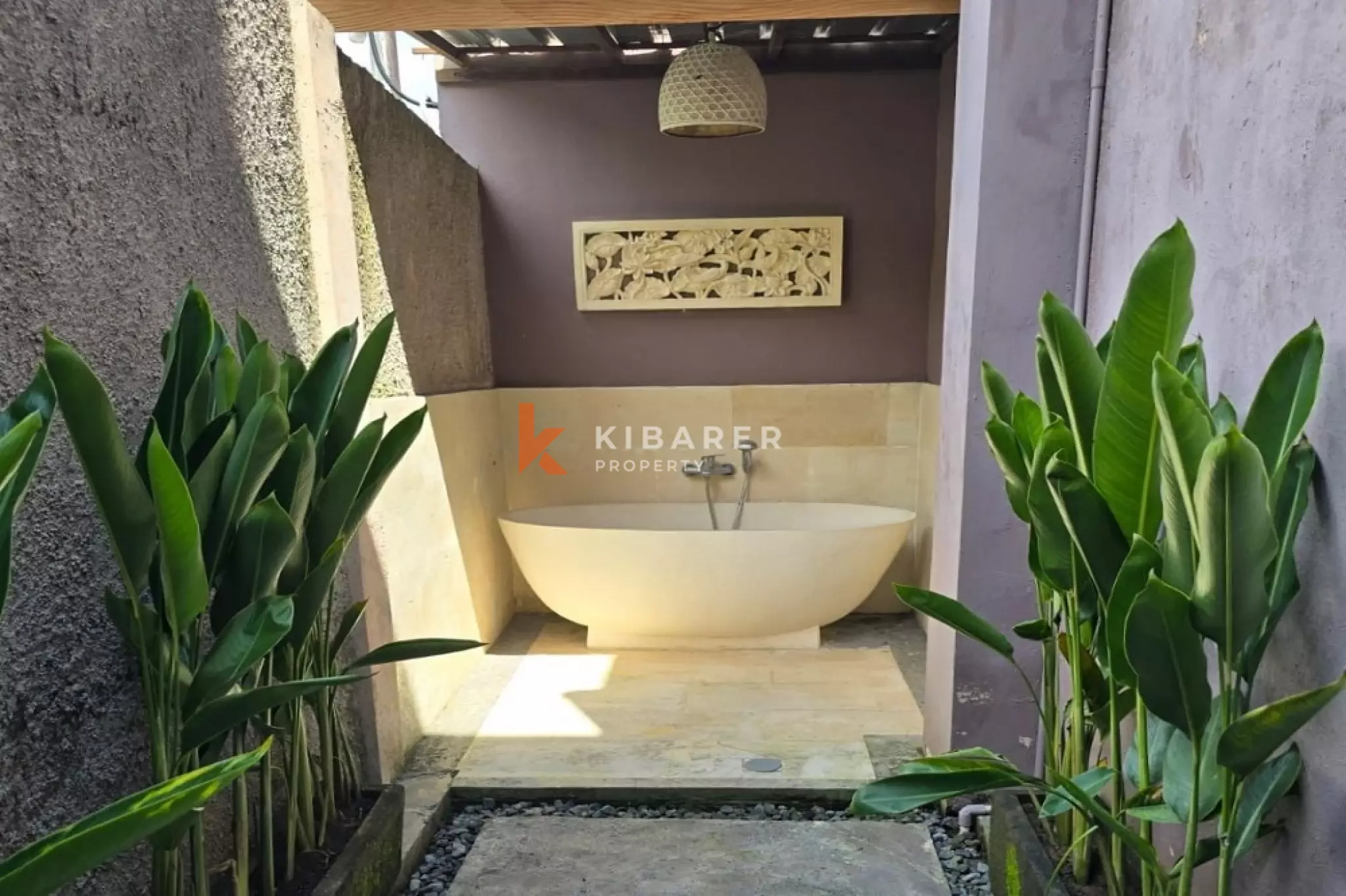 Beautiful Four-Bedroom Gated Villa in Canggu — image 12